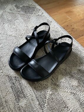 Ecco Yuma Ankle Strap Sandal In Black Leather